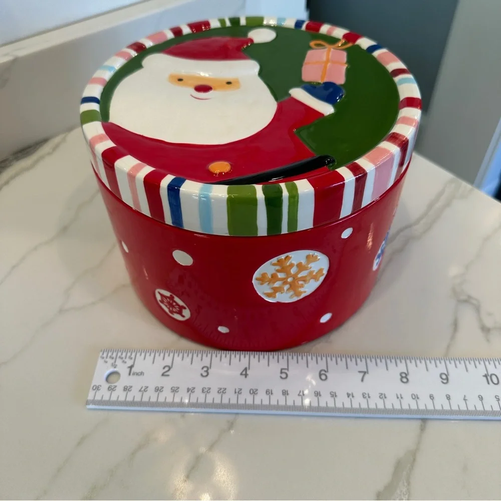 Target Home 2006 Ceramic Santa Claus Holiday Cookie Jar - Red and Green